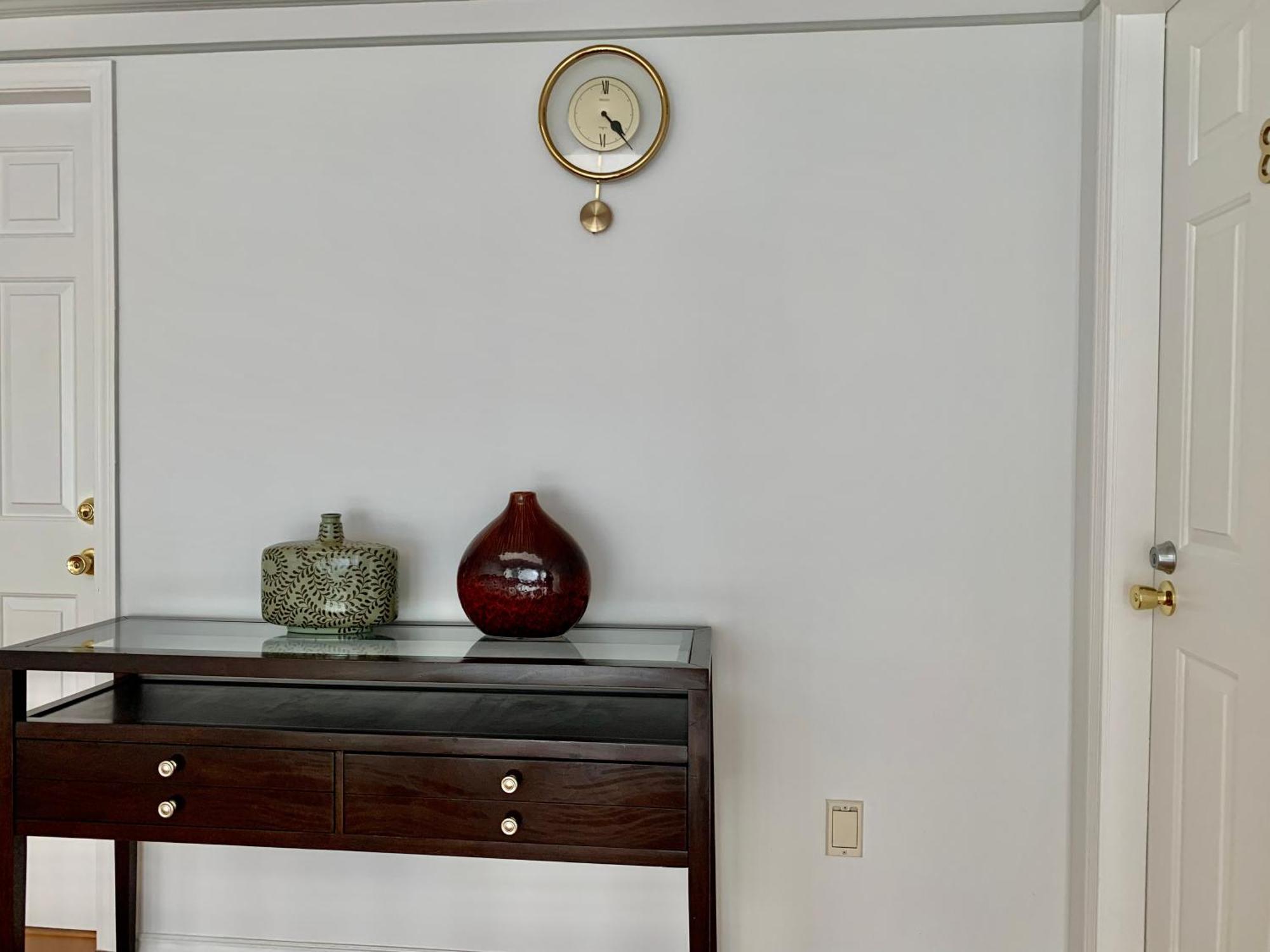 One Bedroom Queen Bed Sharing Washroom In Tiger Sweet House License## Ричмонд Экстерьер фото